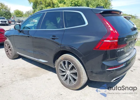 2021 Volvo Xc60 T5 Inscription z USA, uszkodzony, nr VIN YV4102DL4M1829834